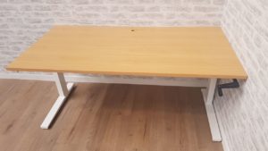Standing Desk | FIL Furniture