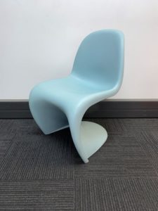 Modern Café Chairs | FIL Furniture