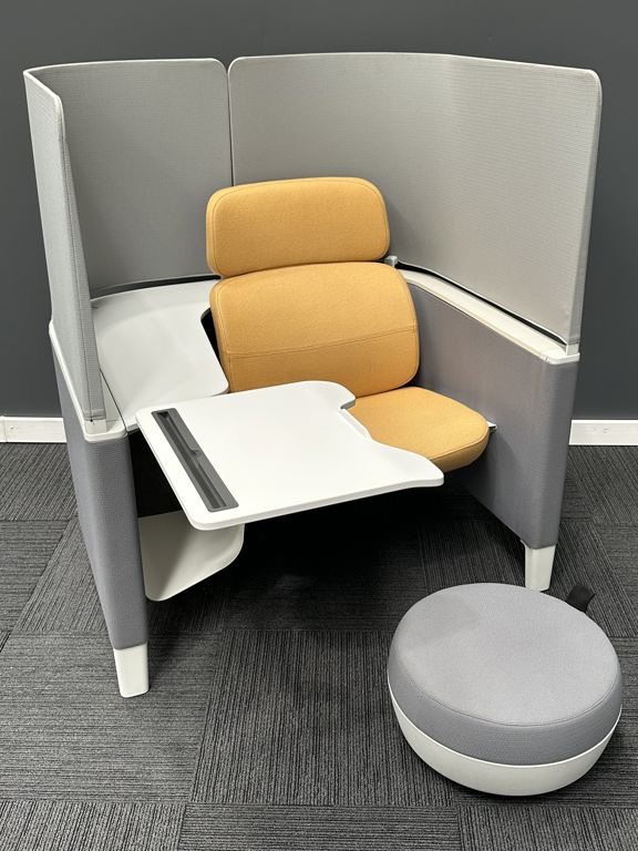 Privacy Seating Booth | FIL Furniture