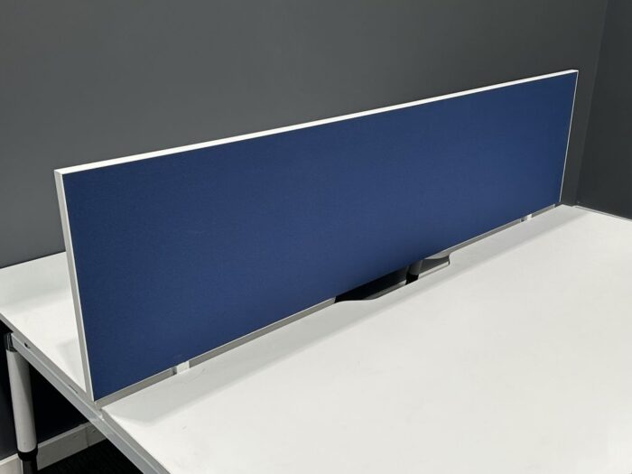 Modern Collaborative Desk | FIL Furniture