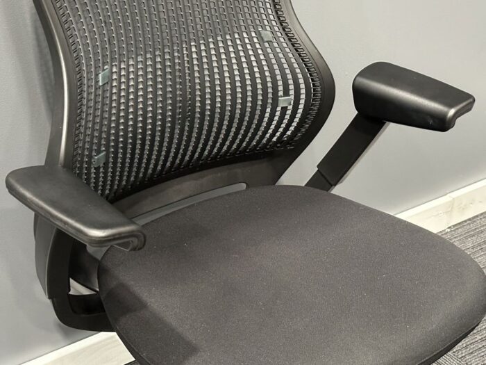 Ergonomic Office Chair | FIL Furniture