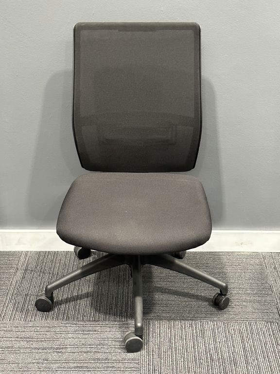 Ergonomic Office Chair | FIL Furniture