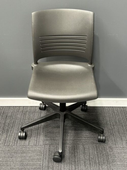 Trendy Office Chair | FIL Furniture