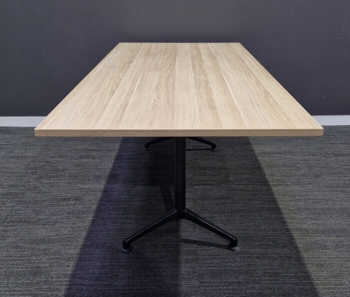 Meeting Table | FIL Furniture