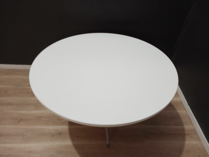 Meeting Table | FIL Furniture