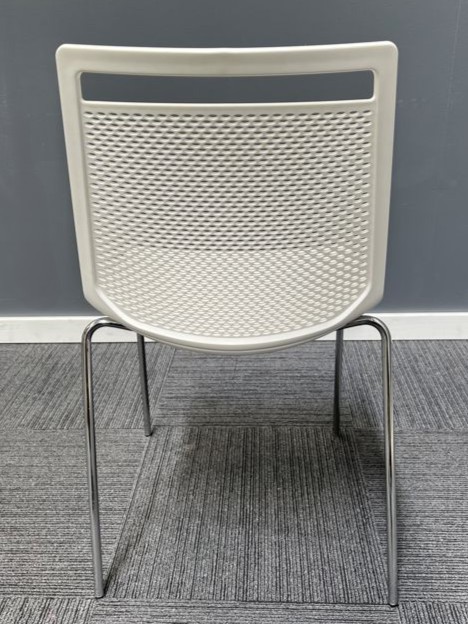 Modern Café Chairs | FIL Furniture