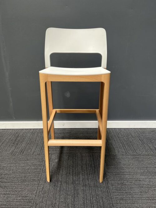 Bar Stools | FIL Furniture