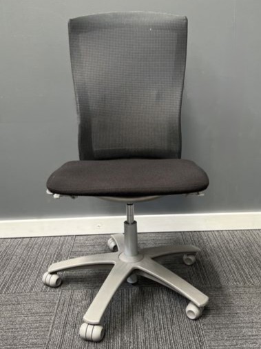 Life Task Chair – Formway - FIL Furniture