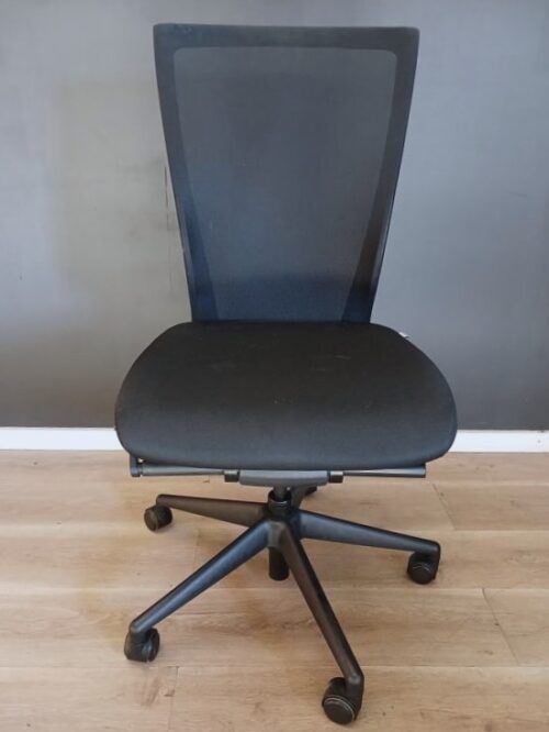 Ergonomic Office Chair | FIL Furniture