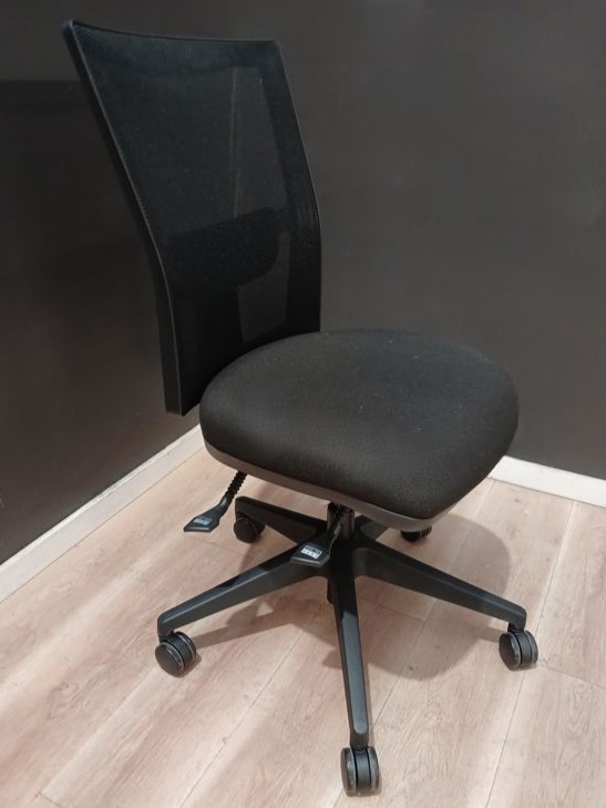 Ergonomic Office Chair | FIL Furniture