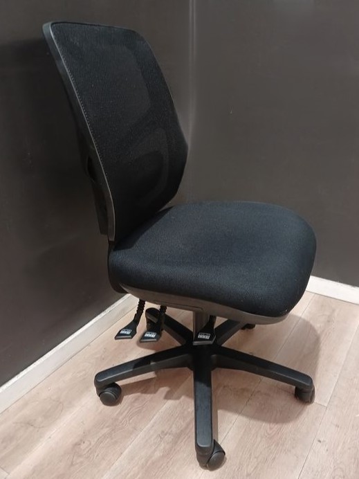 Ergonomic Office Chair | FIL Furniture