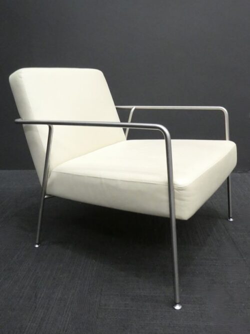 Modern Armchair | FIL Furniture