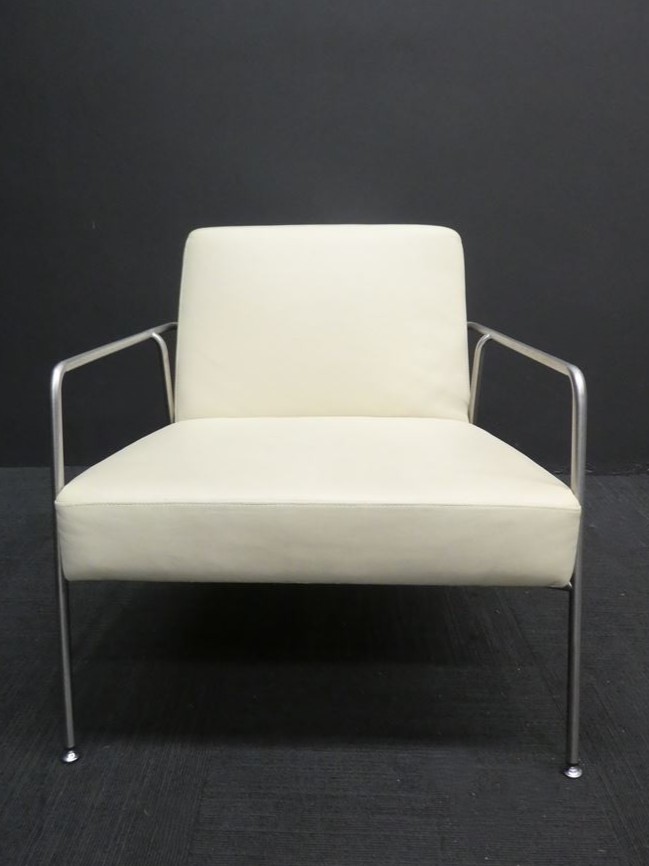 Modern Armchair | FIL Furniture