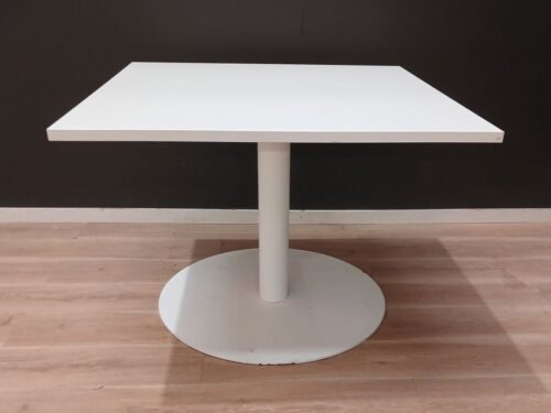 Meeting Table | FIL Furniture