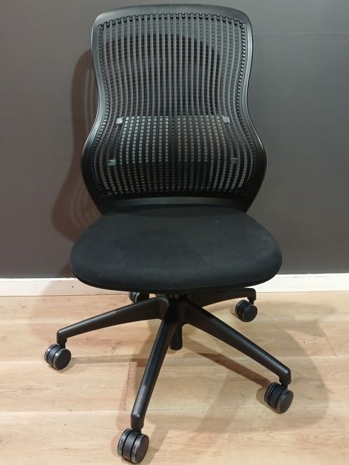 Ergonomic Office Chair | FIL Furniture
