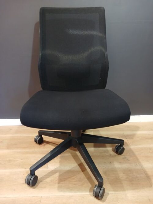 Ergonomic Office Chair | FIL Furniture