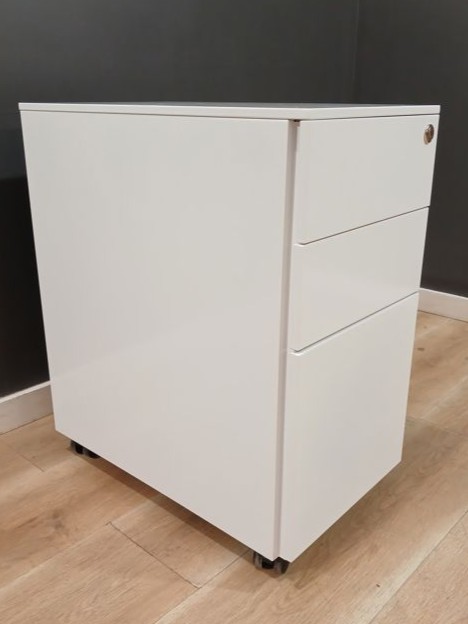 Mobile Storage Solutions | FIL Furniture